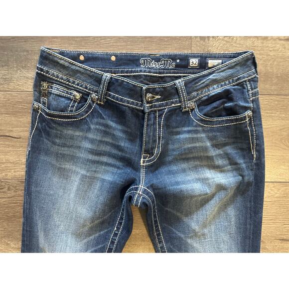 Miss‎ Me Boot Cut Jeans Thick Stich Low Rise Size 32 - Picture 2 of 8